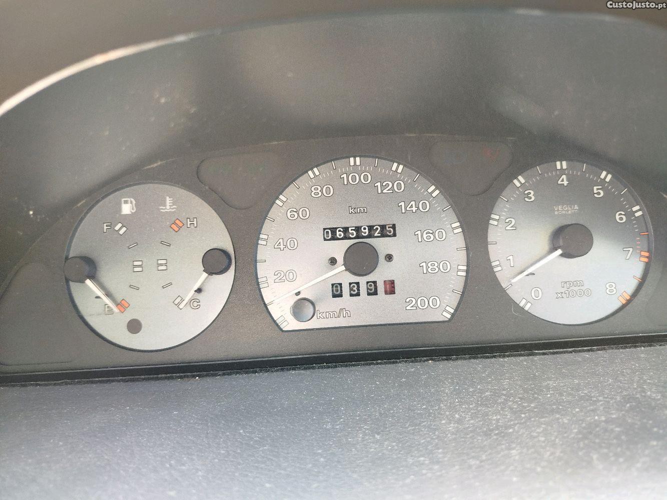 Fiat Punto 16 V stile — fotografia 3