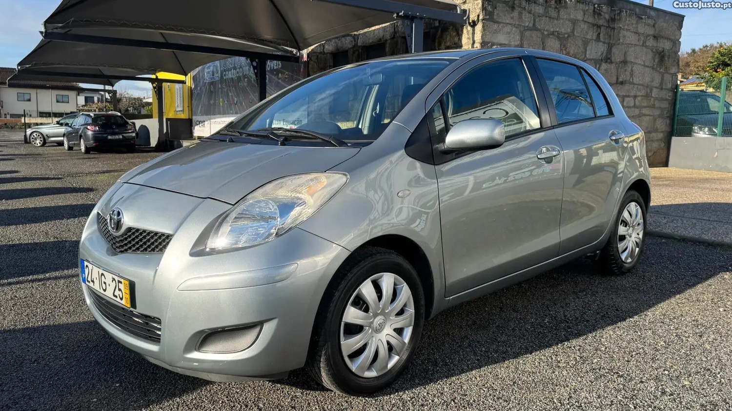Toyota Yaris 1.0 VVT-i Comfort+AC — photo 2
