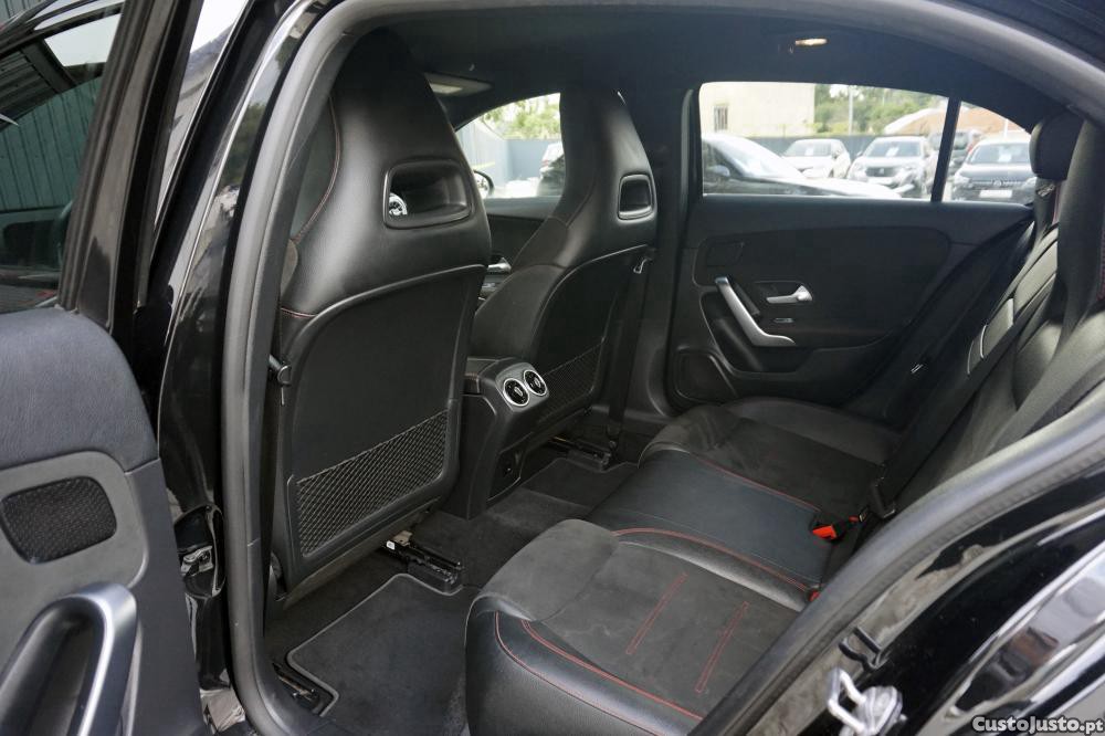 Mercedes-Benz A 180 d AMG Line Aut. — fotografia 21
