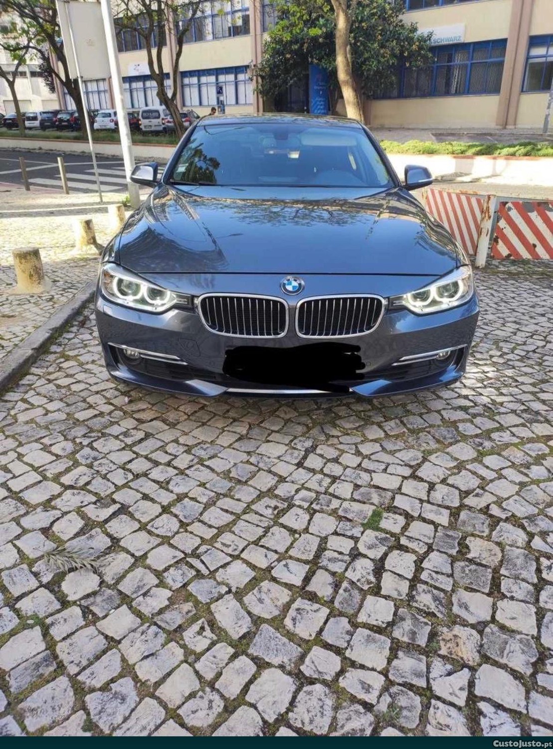 BMW 320 i — fotografia 4