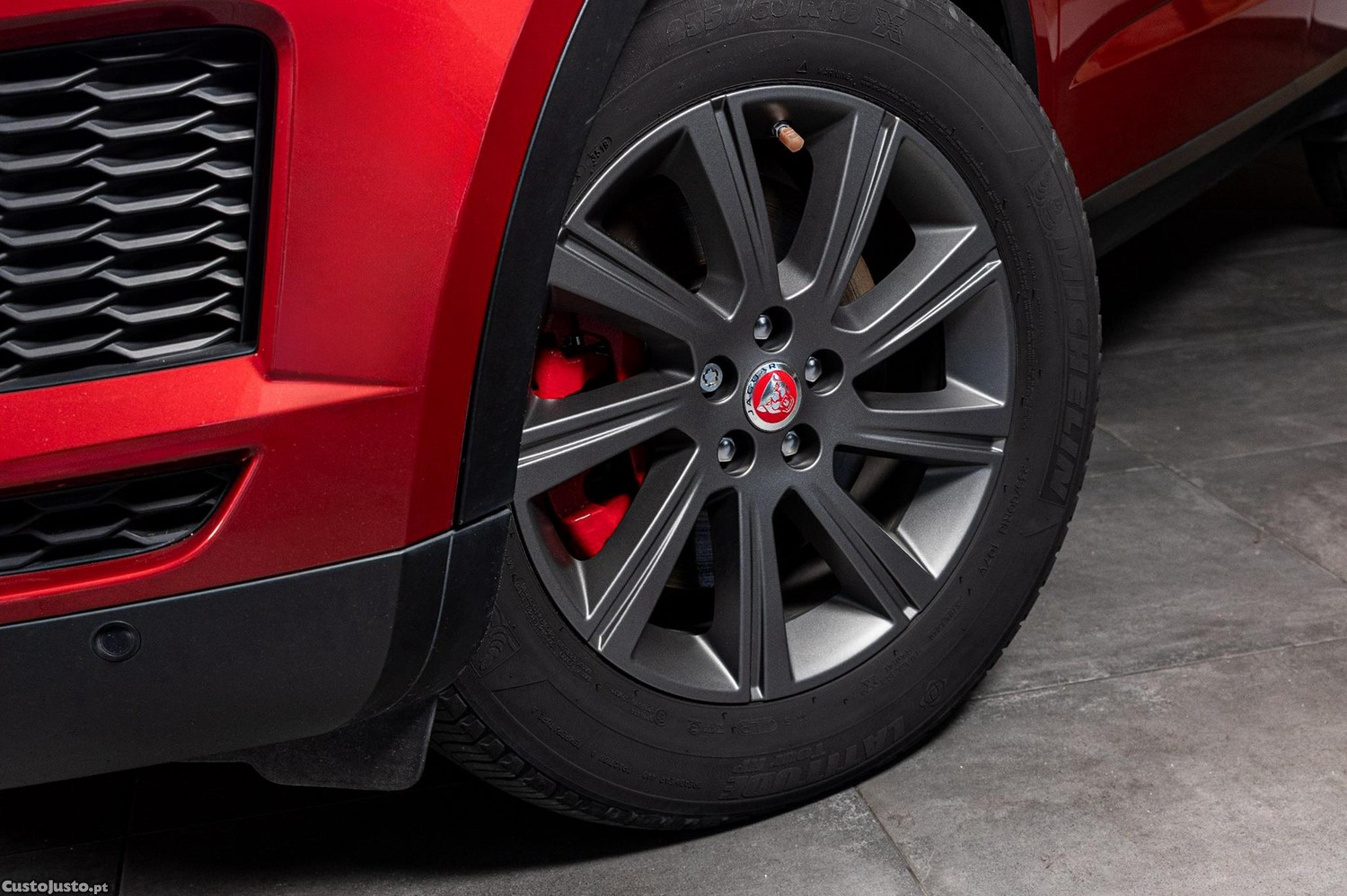 Jaguar E-Pace 2.0 P200 AWD Aut. — fotografia 19
