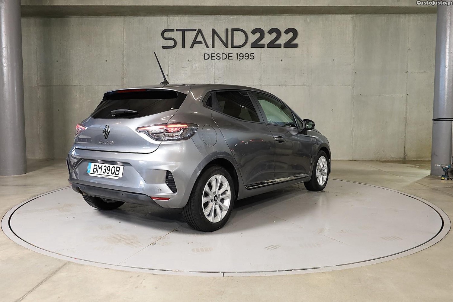 Renault Clio 1.0 TCe Evolution — fotografia 20