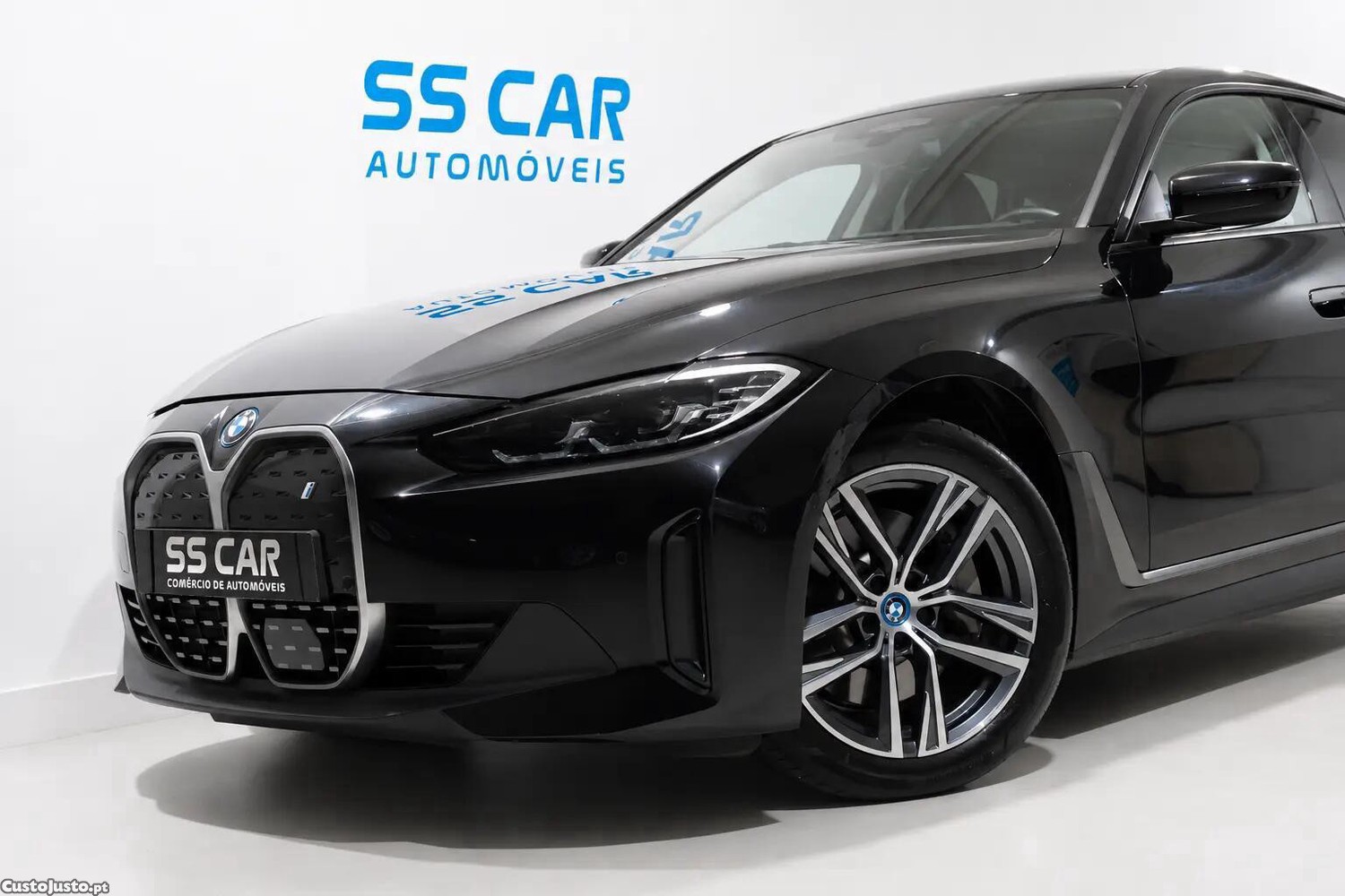 BMW i4 eDrive40 - 22 — photo 2