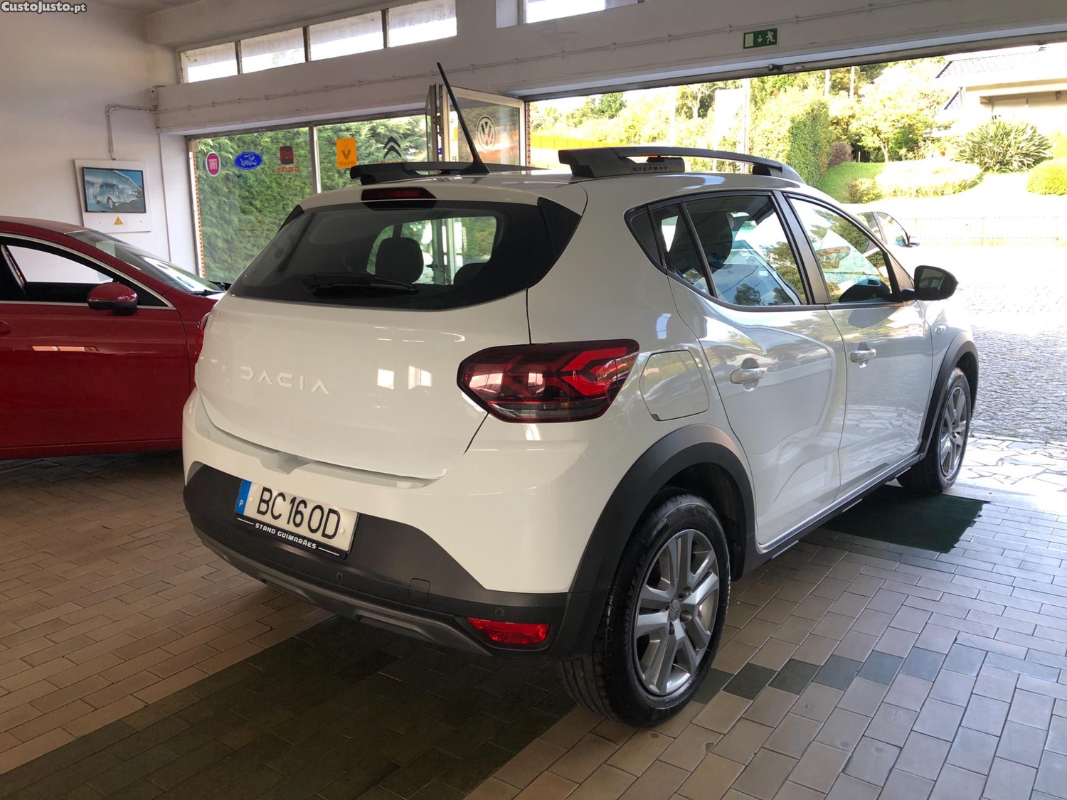 Dacia Sandero 1.0 Stepway BiFuel - 23 — photo 4
