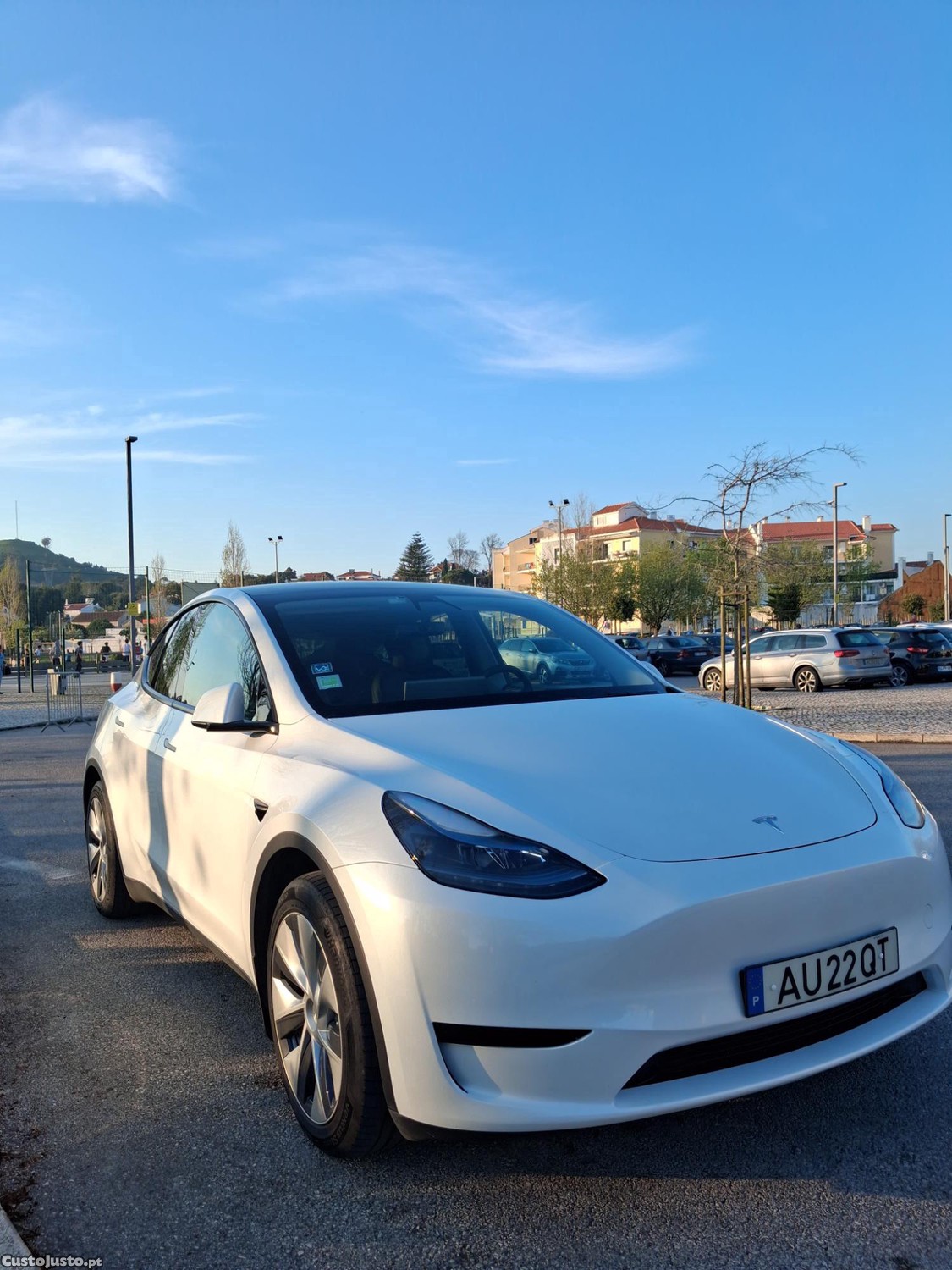 Tesla Model Y RWD — fotografia 8