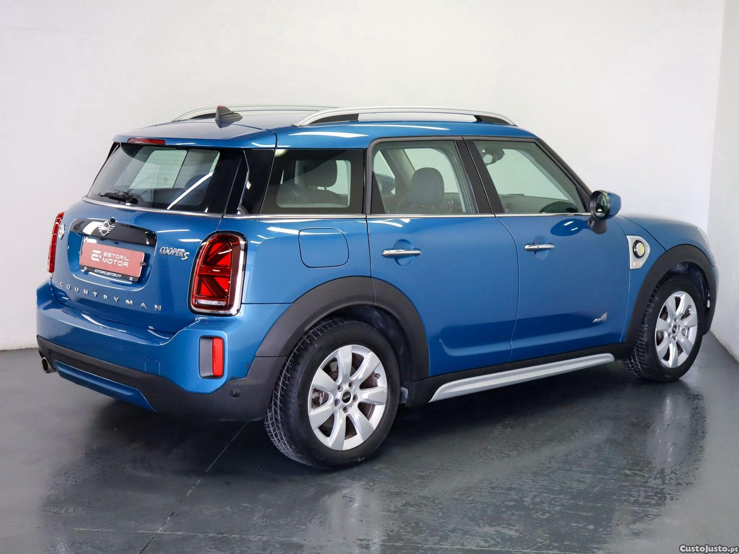 MINI Countryman Cooper SE ALL4 Auto - 22 — photo 3