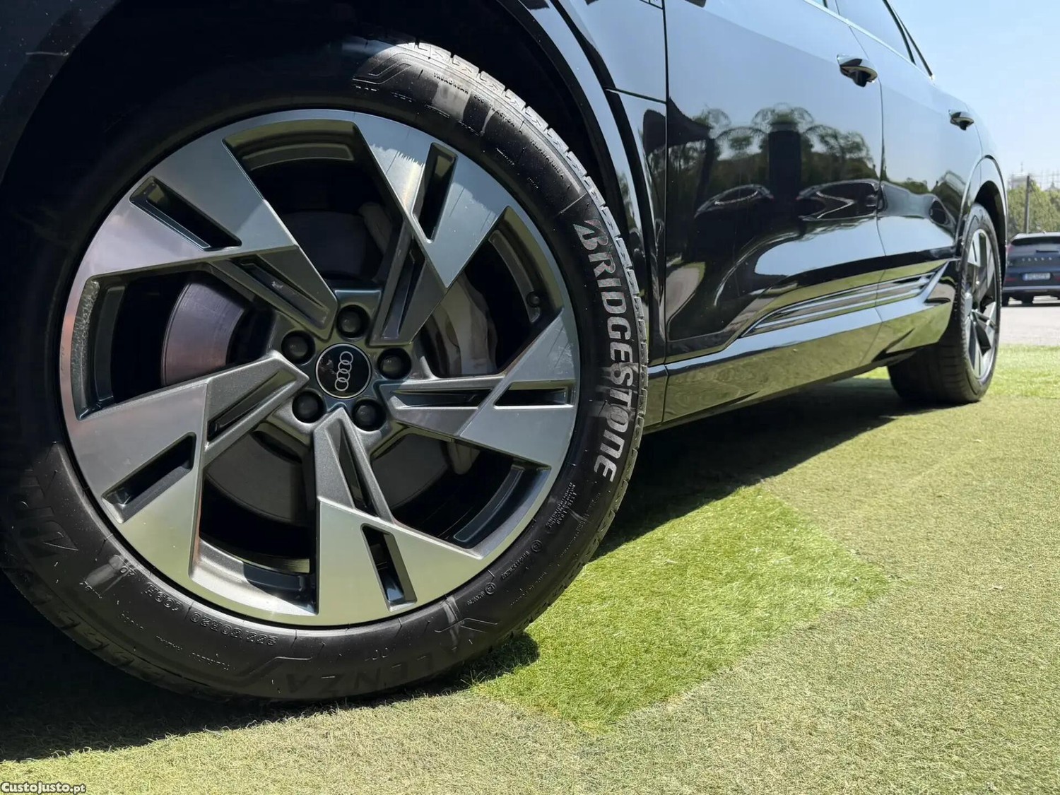 Audi e-tron 55 quattro S line - 22 — photo 3