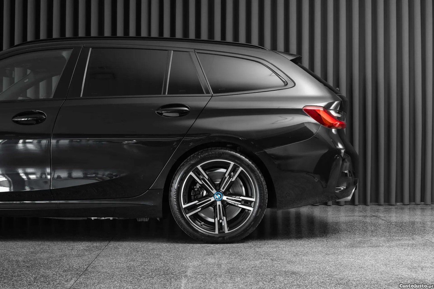 BMW 320 e Pack M Auto - 22 — photo 5
