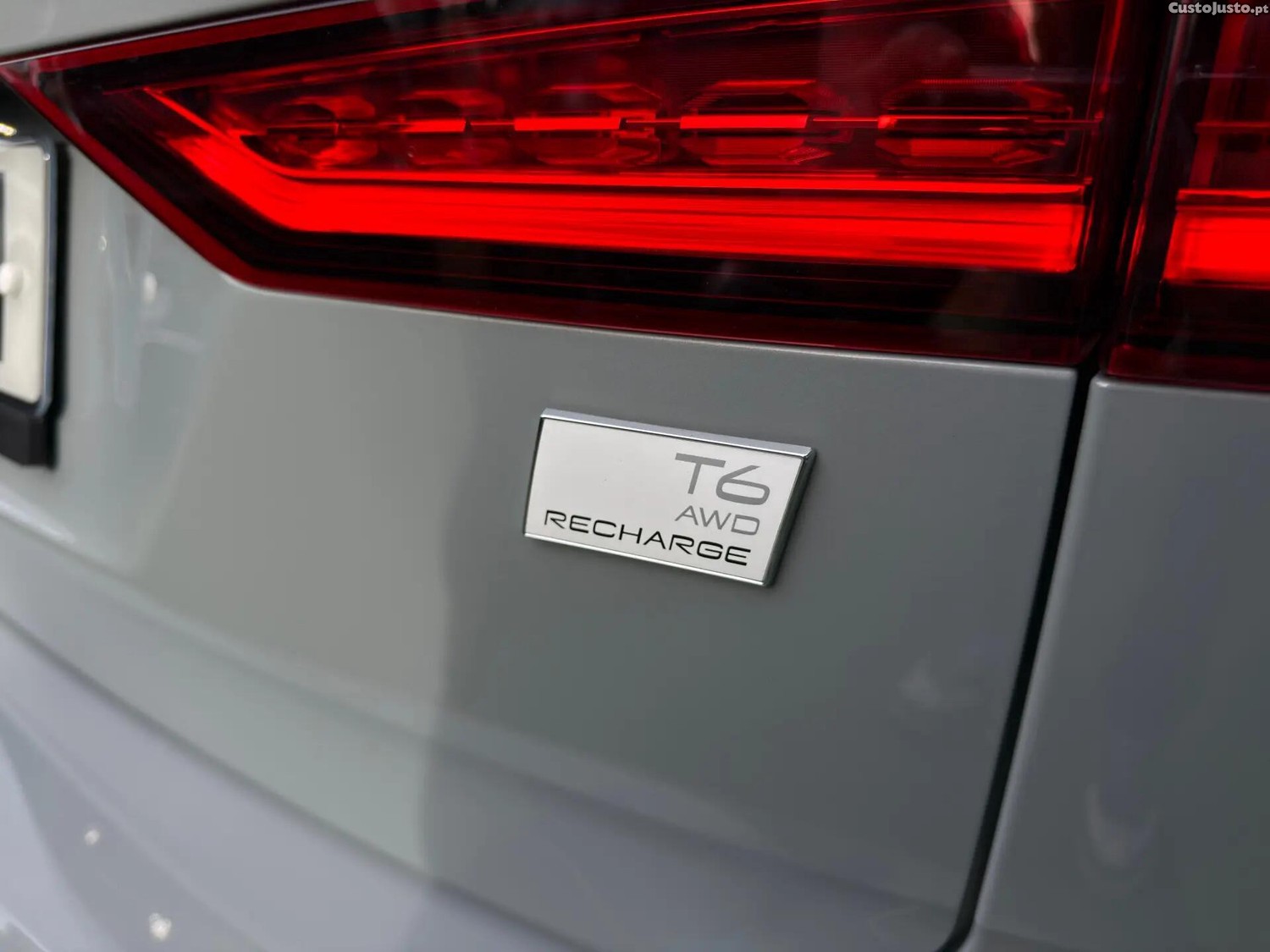 Volvo V60 2.0 T6 AWD TE Essential - 24 — photo 5