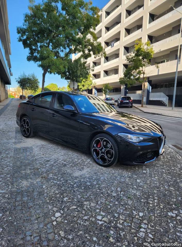 Alfa Romeo Giulia 2.2 D Q4 210cv Veloce - 20 — photo 5