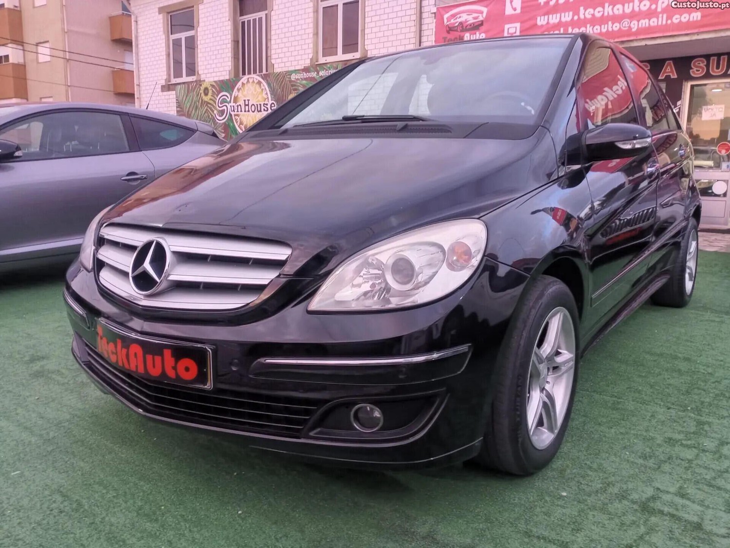 Mercedes-Benz B 180 Sem versão - 09 — photo 3