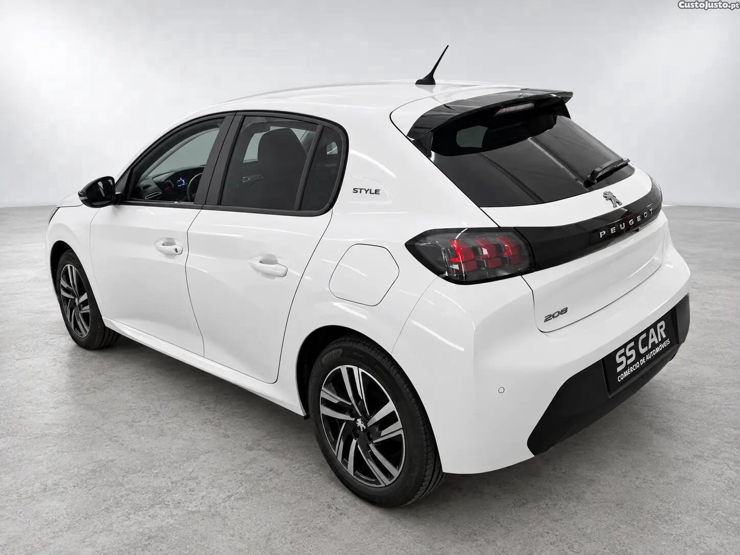 Peugeot 208 1.2 PureTech SE Style — photo 4