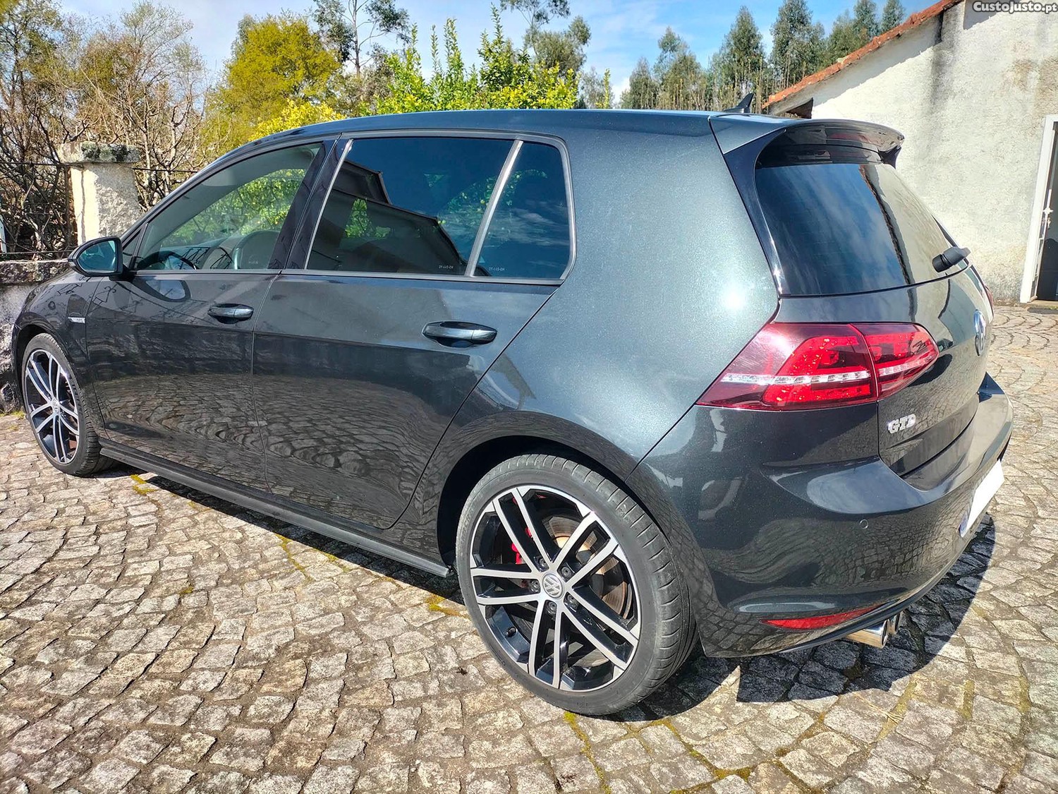 Volkswagen Golf VII 2.0 GTD 184cv — fotografia 13