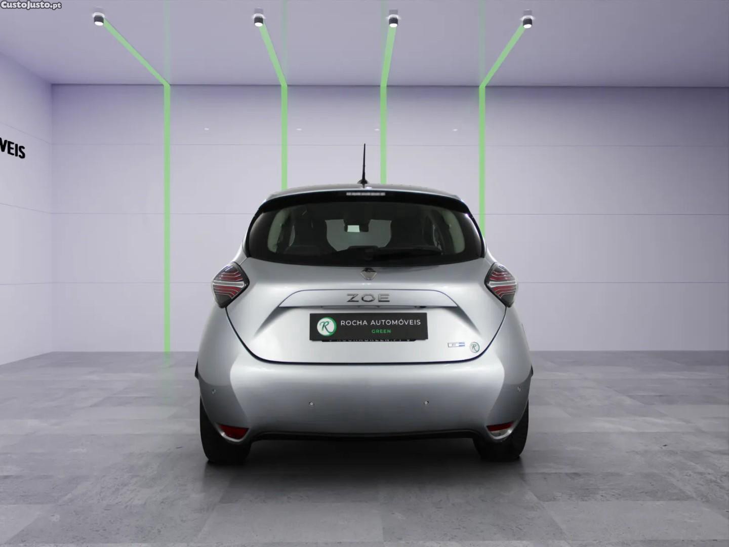 Renault Zoe EVolution 50 - 22 — photo 4