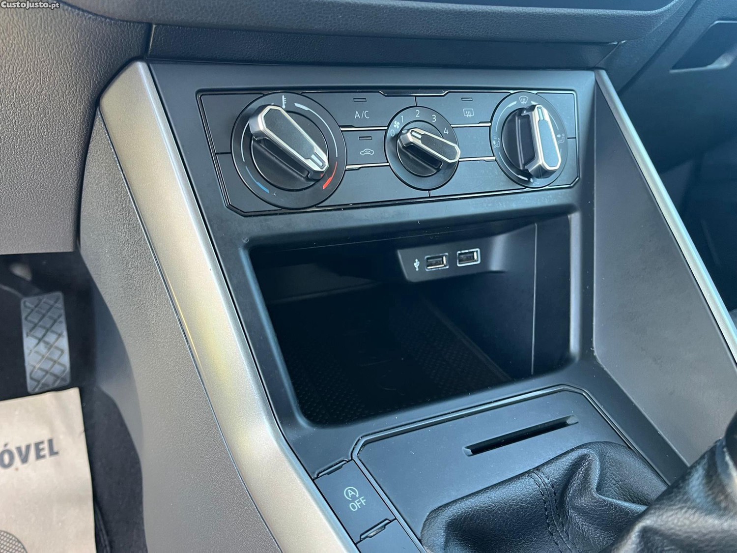 Volkswagen Polo 1.0 CONFORTLINE — fotografia 5