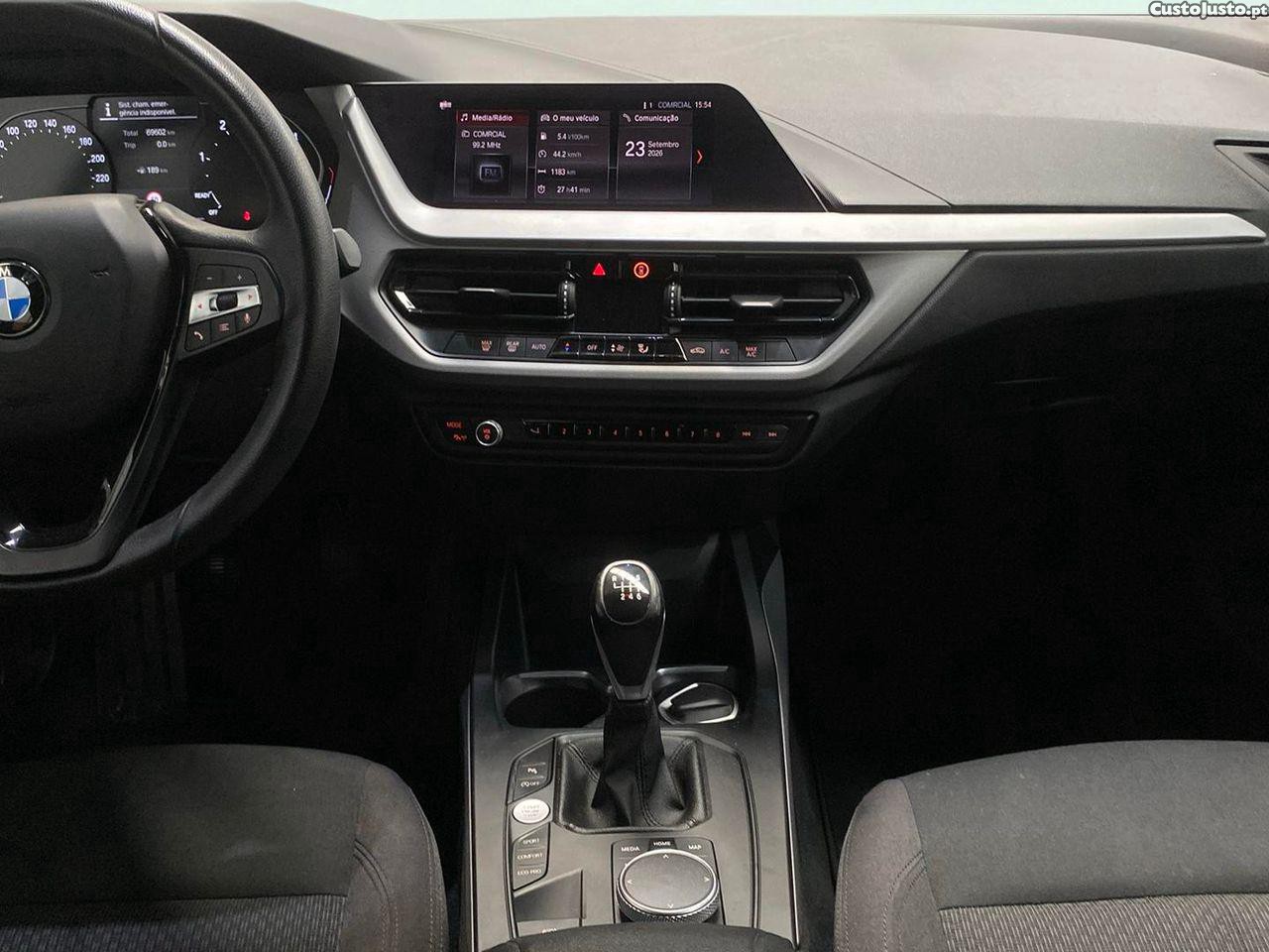 BMW 116 d Advantage — fotografia 11