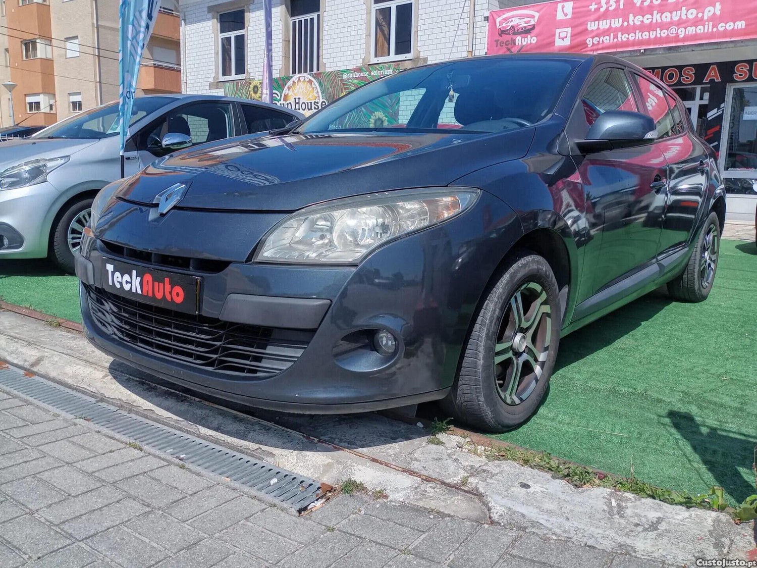 Renault Mégane 1.5 dCi Dynamique - 10 — photo 2