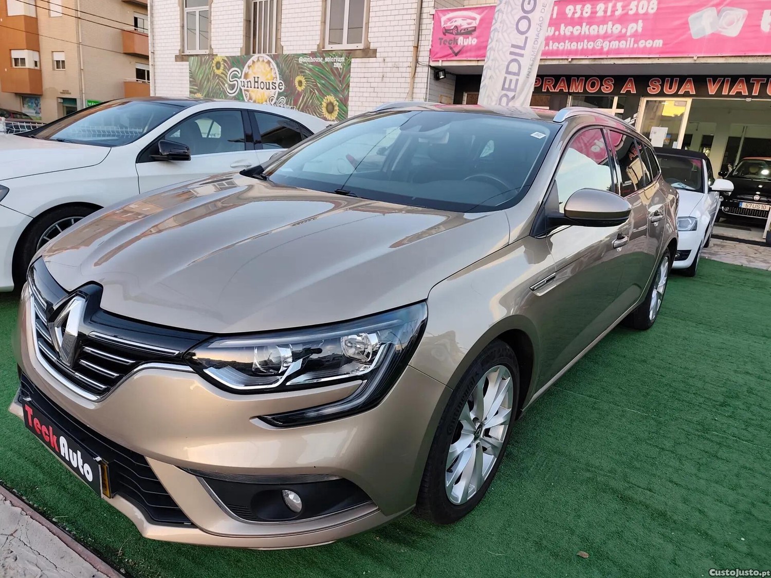 Renault Mégane 1.5 dCi Intens - 17 — photo 3
