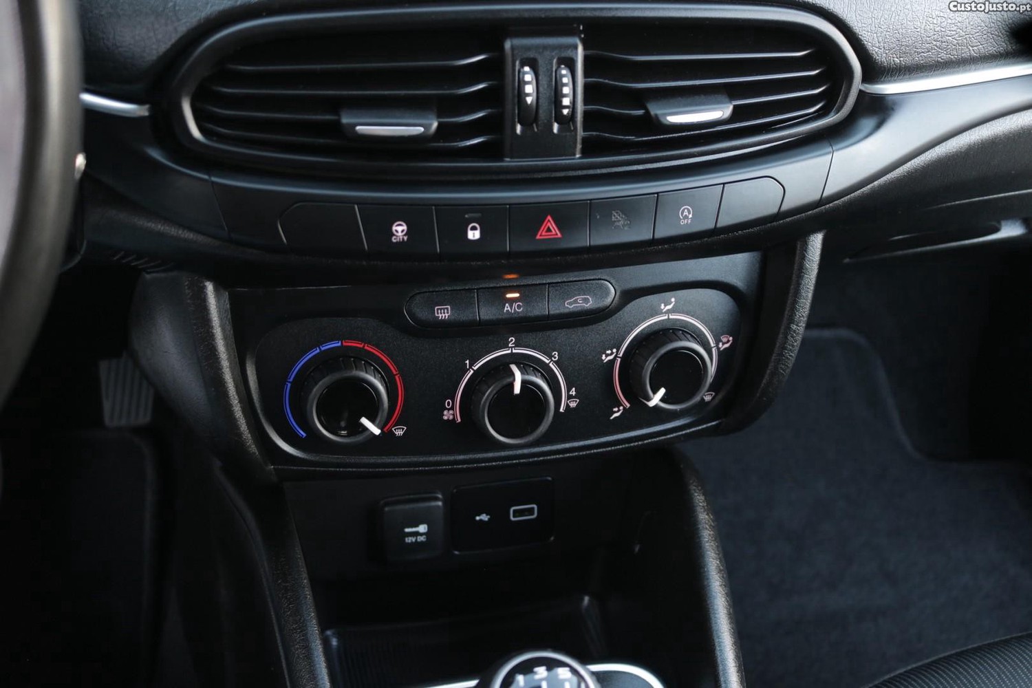 Fiat Tipo Station Wagon 1.3 M-Jet Mirror — fotografia 12