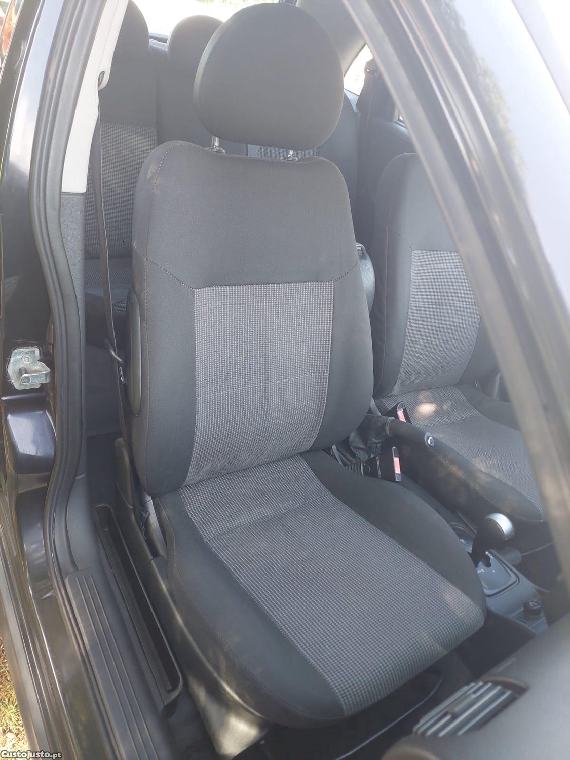 Opel Corsa 1.2 Enjoy Easytronic 5p - 04 — photo 5