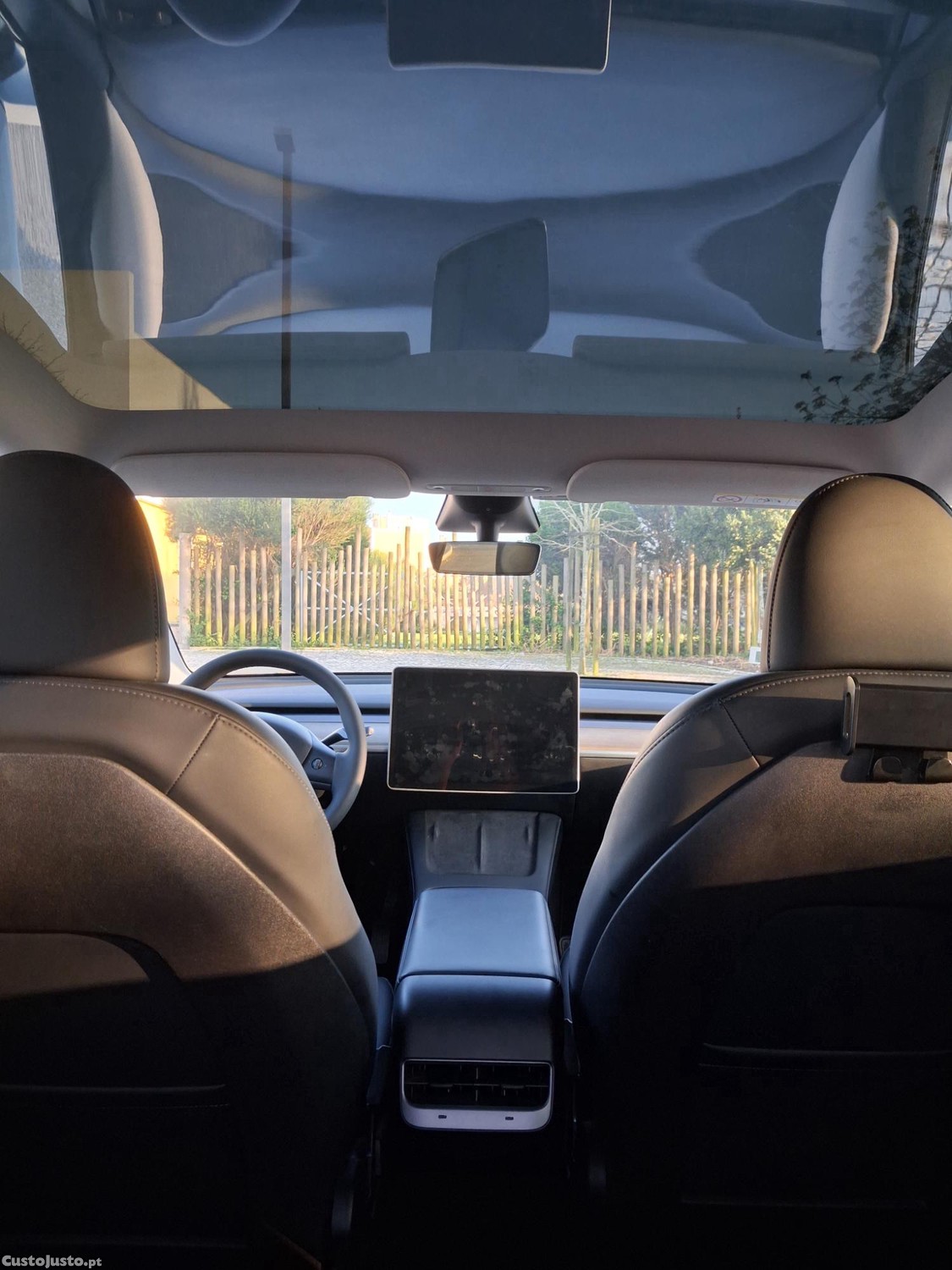Tesla Model Y RWD — fotografia 6