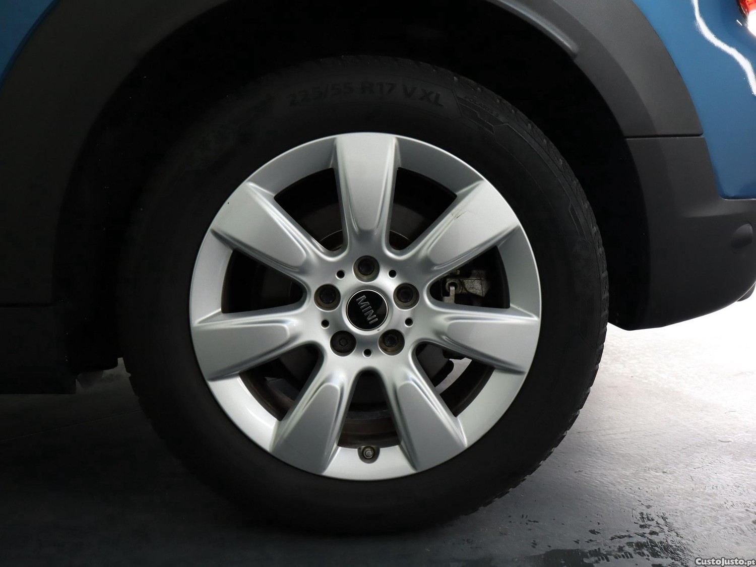 MINI Countryman Cooper SE ALL4 Auto - 22 — photo 5