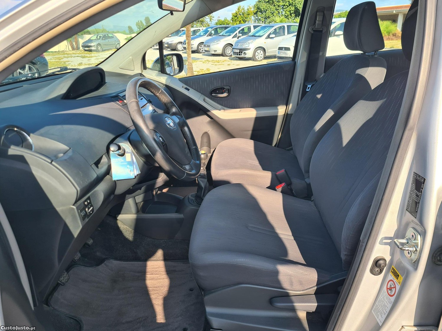 Toyota Yaris 1.33 VVT-i 101cv — fotografia 7