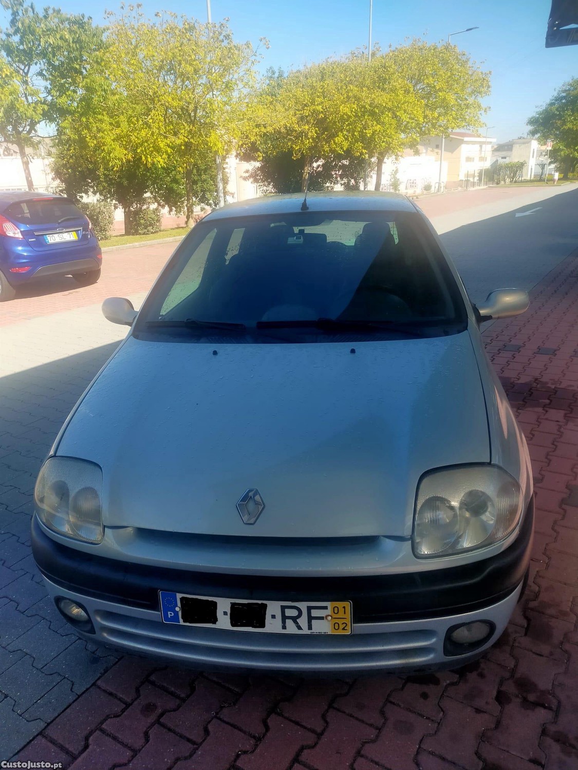 Renault Clio 1.4 16v — fotografia 4