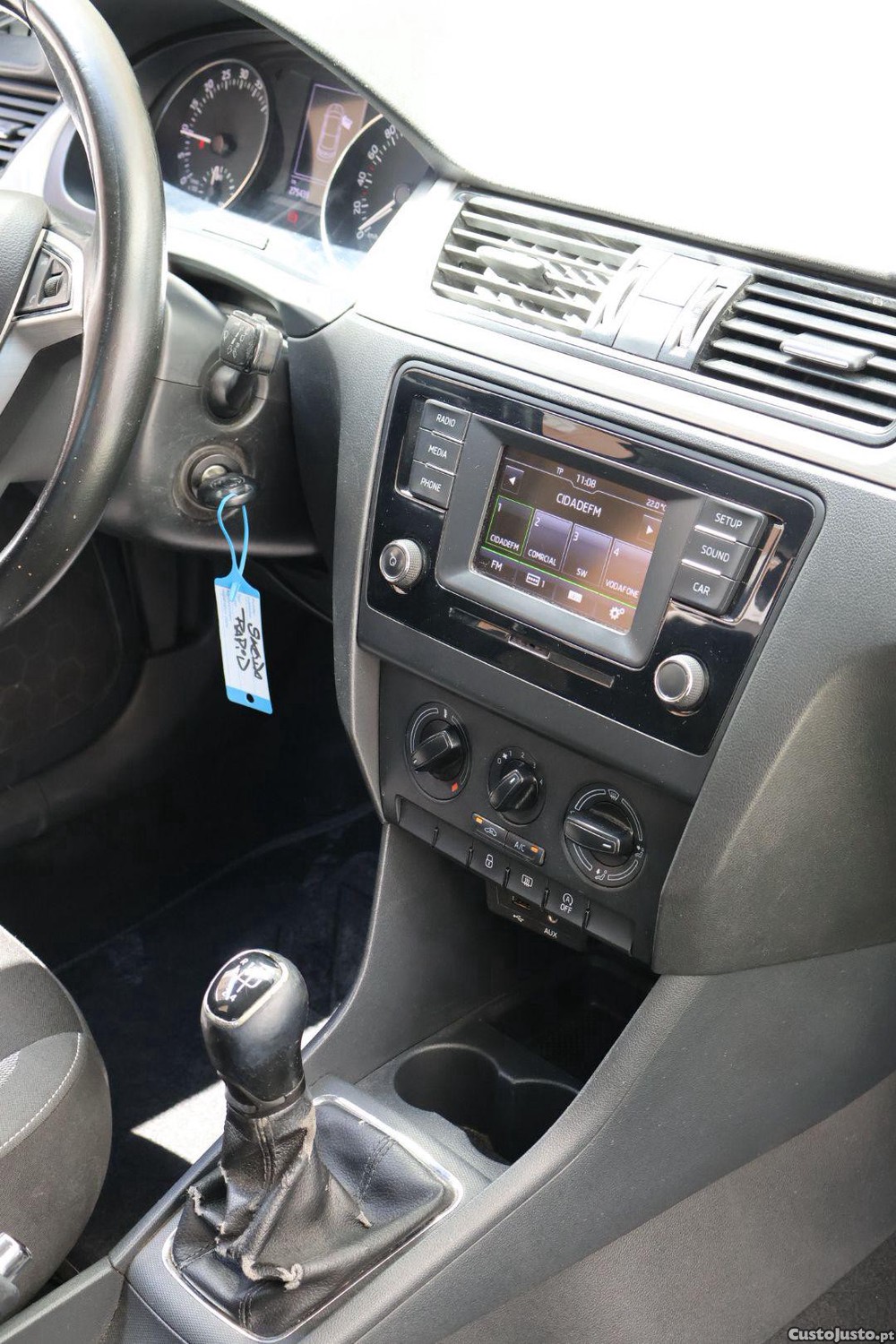 Skoda Rapid 1.6 Tdi — fotografia 8