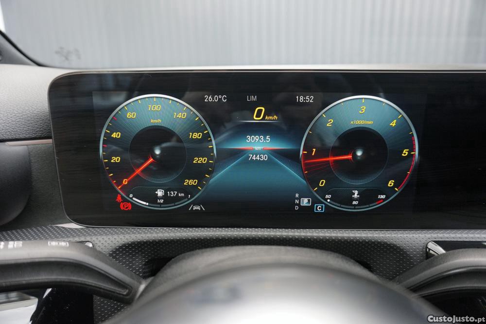 Mercedes-Benz A 180 d AMG Line Aut. — fotografia 11