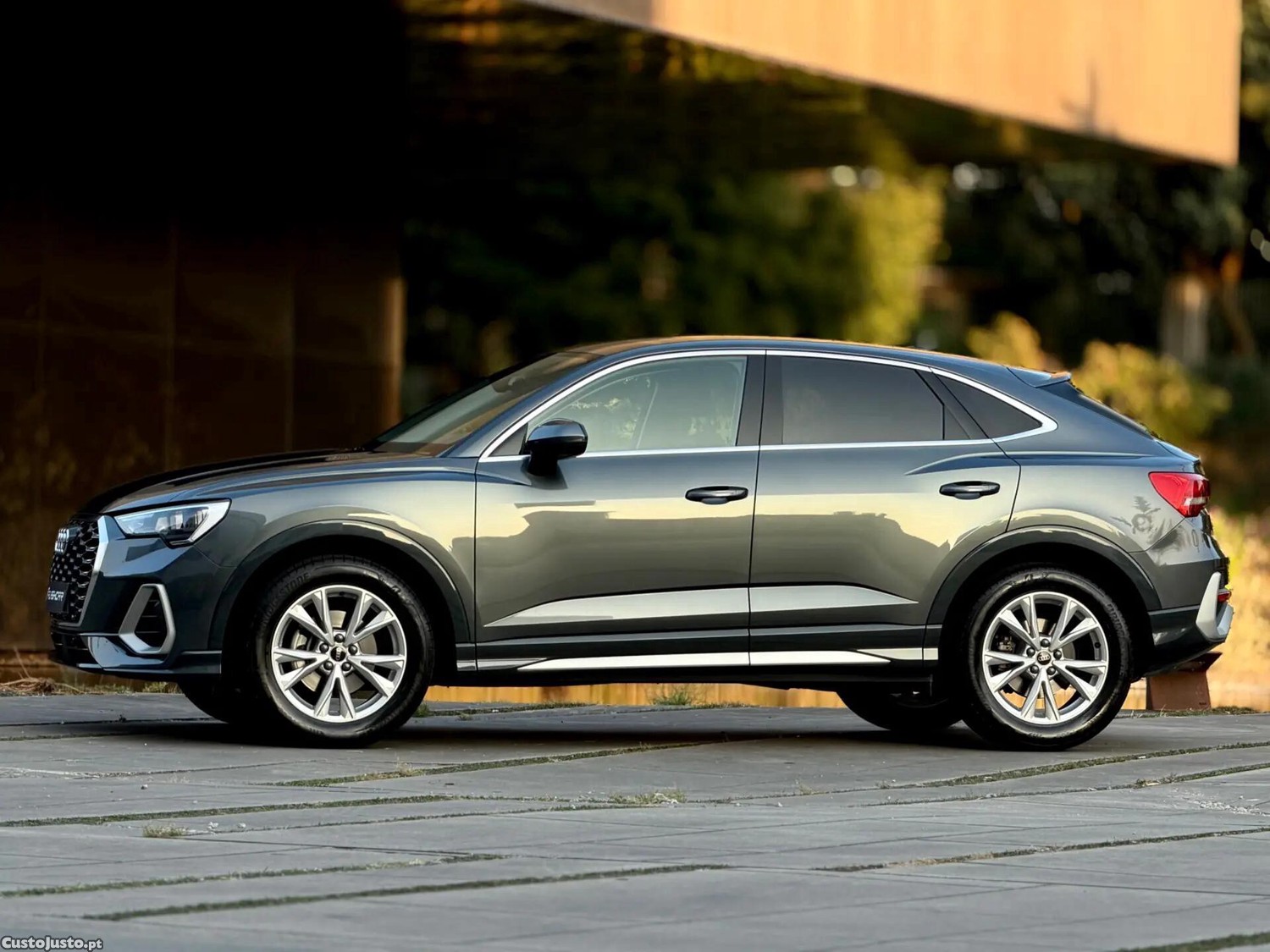 Audi Q3 35 TDI S line S tronic - 25 — photo 5