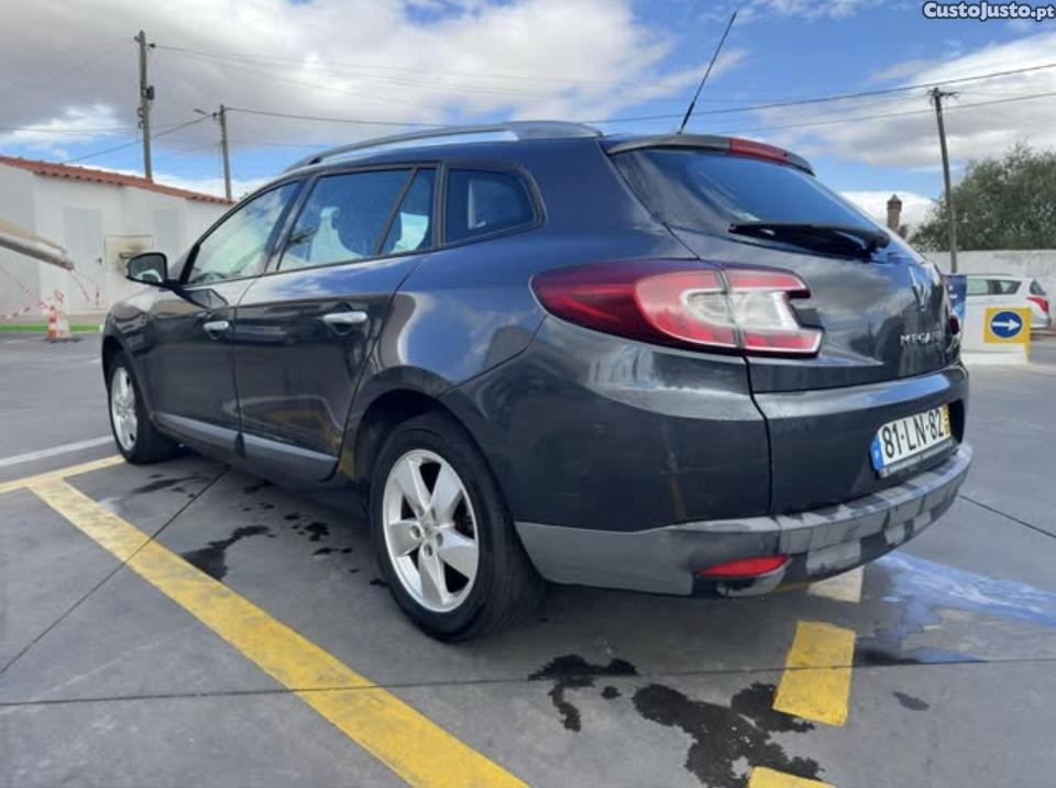 Renault Mégane Limited — photo 4