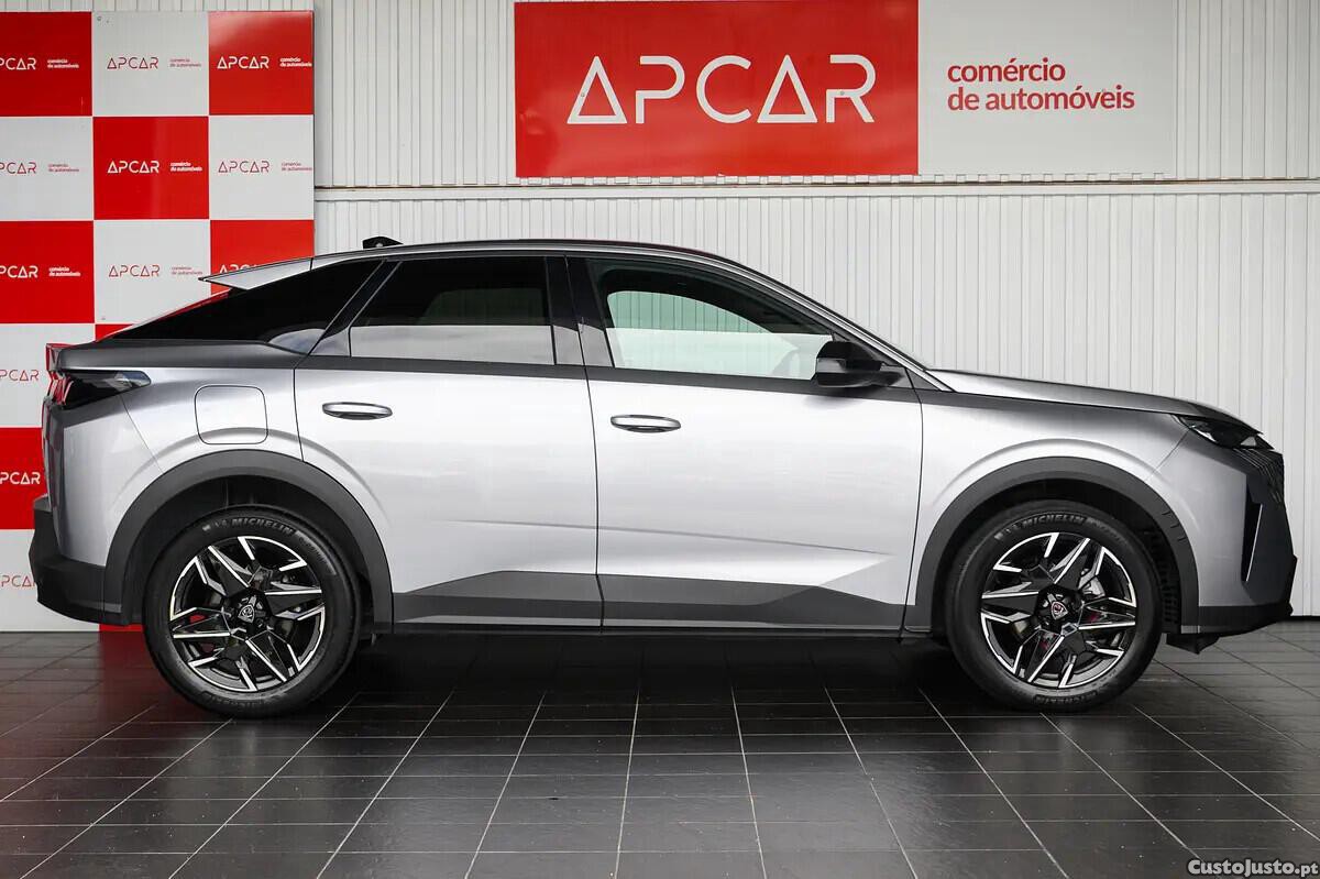 Peugeot 3008 1.2 Hybrid Allure e-DCS6 - 25 — photo 2