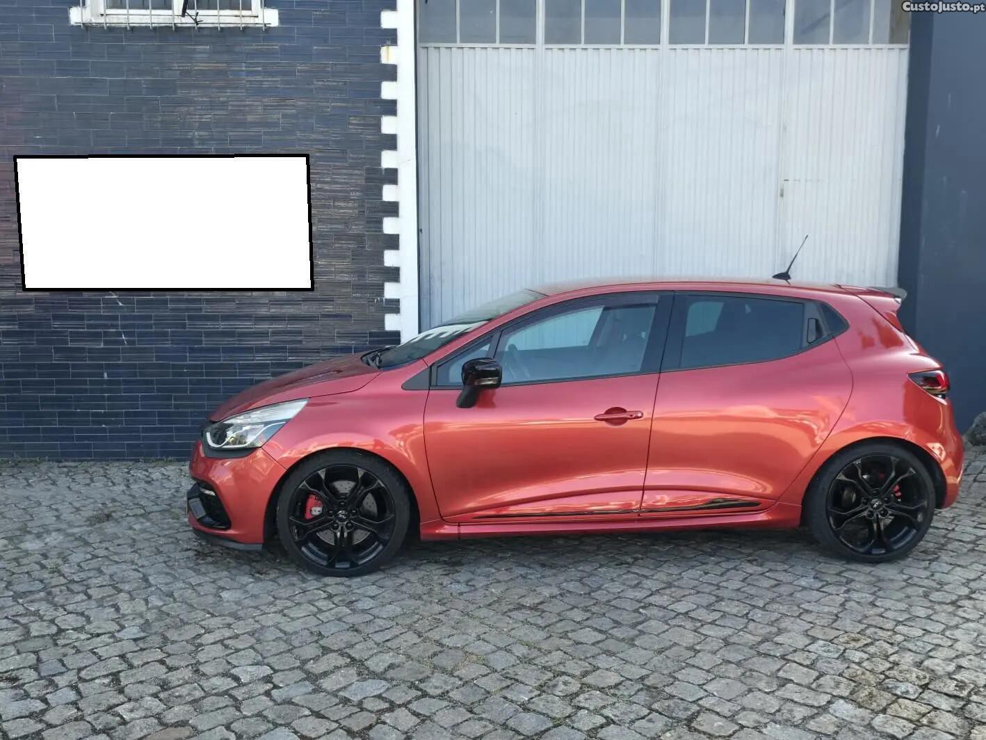 Renault Clio 1.6 T RS EDC - 14 — photo 5
