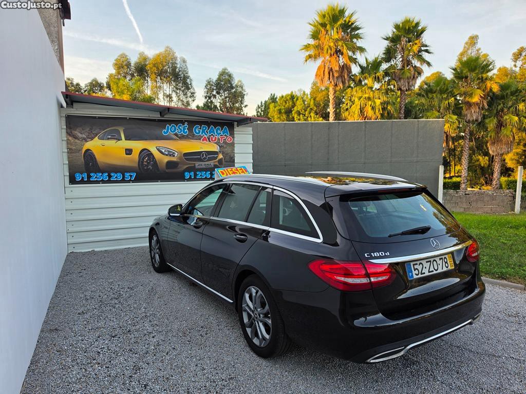 Mercedes-Benz C 180 d Station Bluetec 1.6d 116Cv 120.000Km 02/2019 - 19 — photo 4