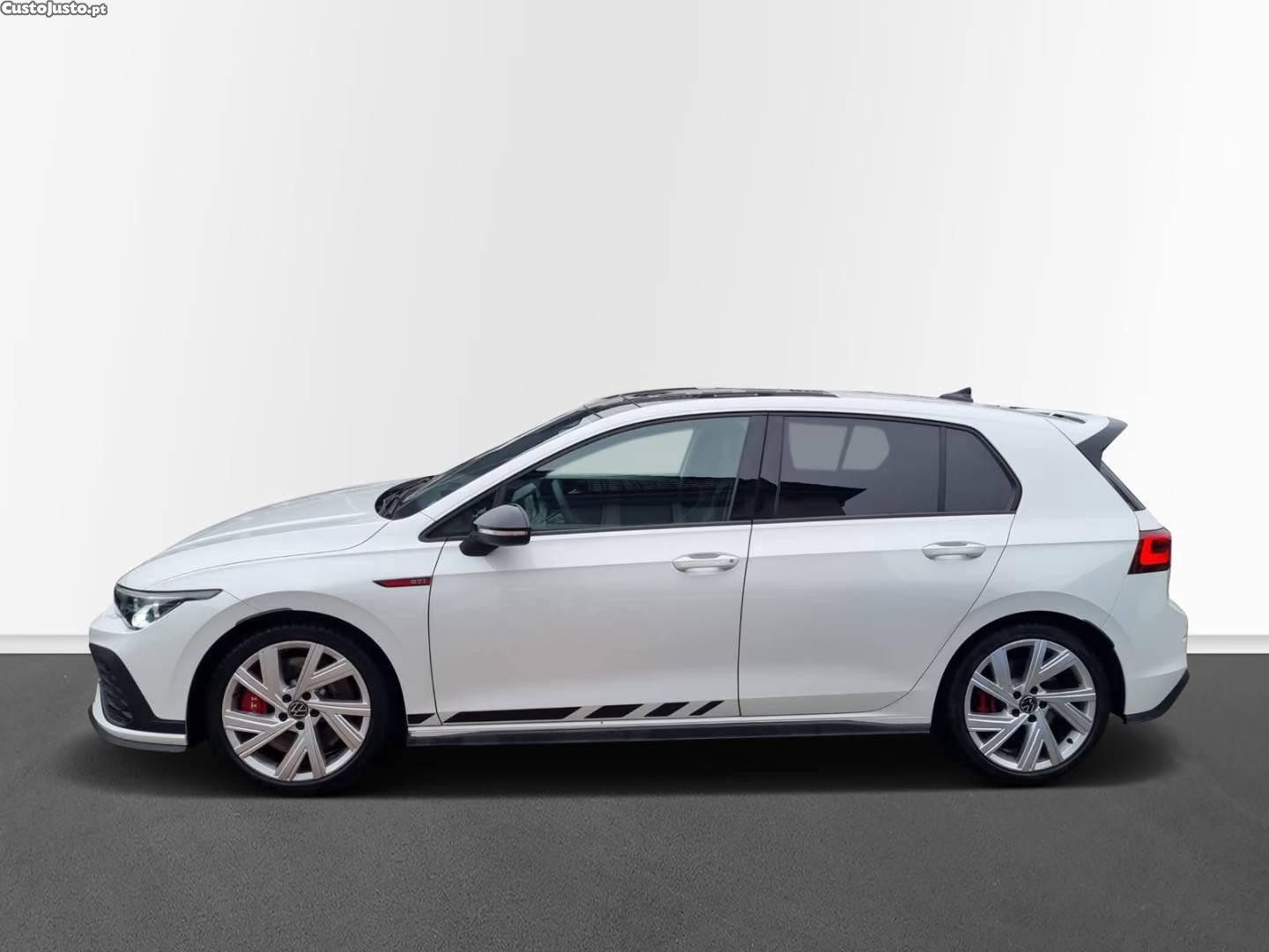 VW Golf 2.0 TSI GTI ClubSport Black Style DSG - 22 — photo 3