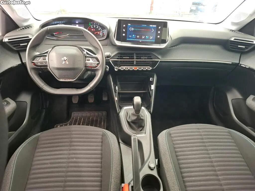 Peugeot 208 1.2 PureTech SE Style — photo 5