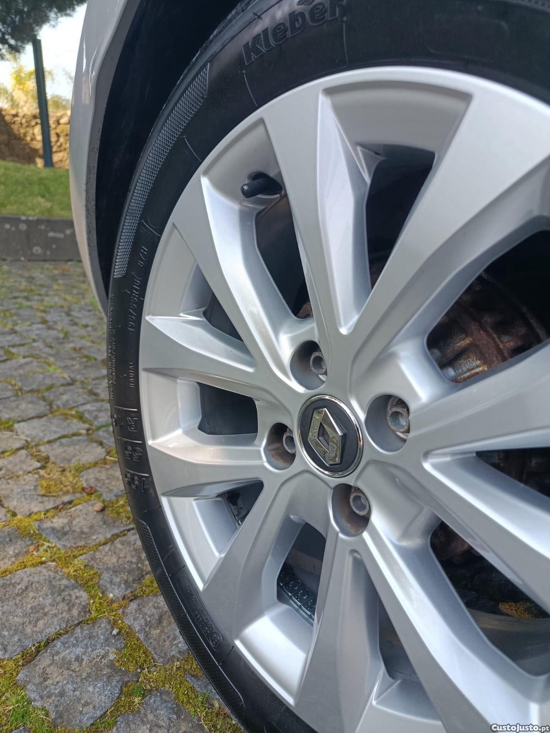 Renault Clio 1.0 TCE Intens DELUX — fotografia 13