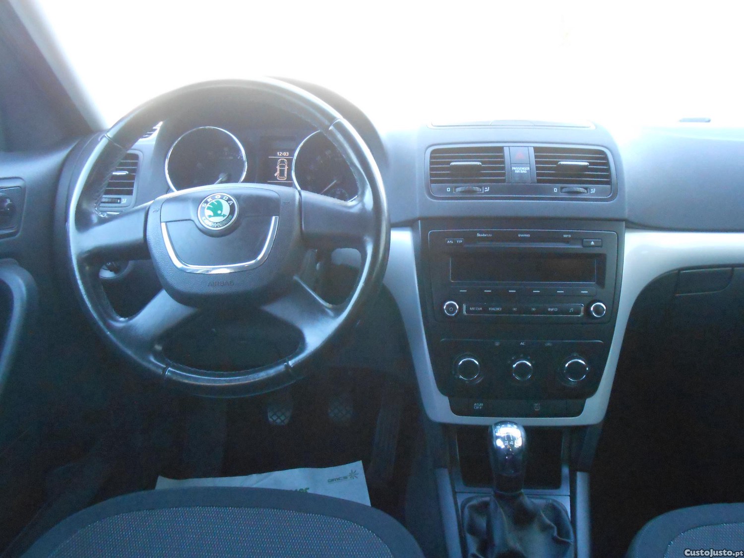 Skoda Yeti 1.2 TSI ACTIVE — photo 5