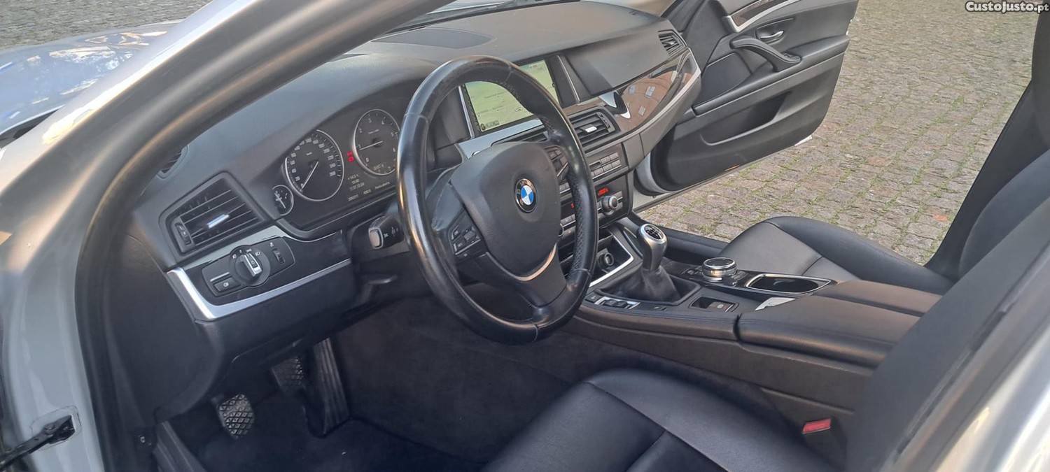 BMW 518 d Luxury Line — fotografia 4