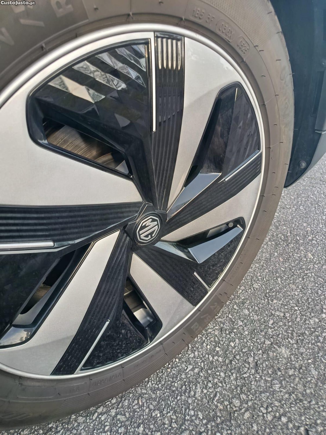 MG ZS EV 72.6 Luxury — fotografia 11