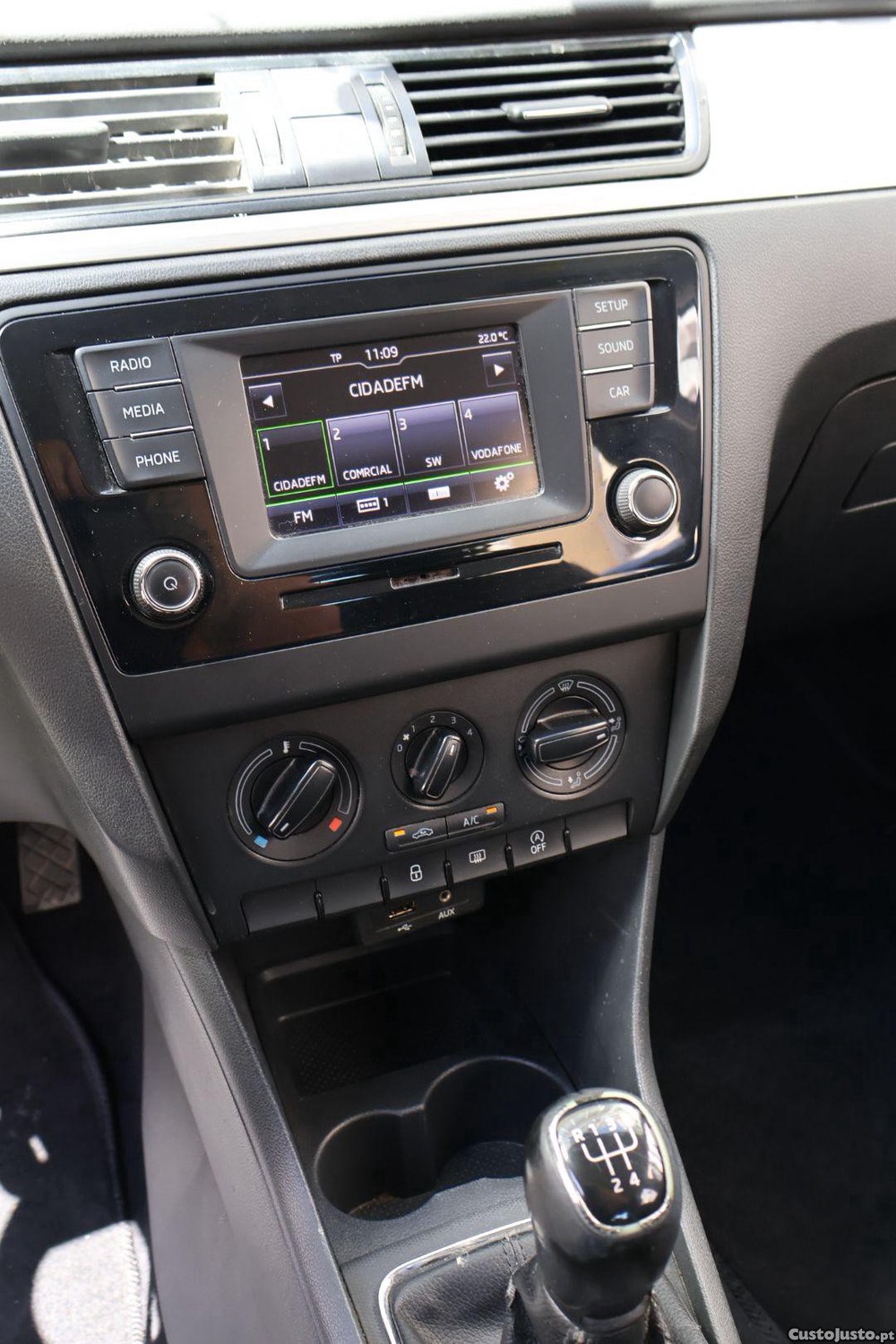 Skoda Rapid 1.6 Tdi — fotografia 11