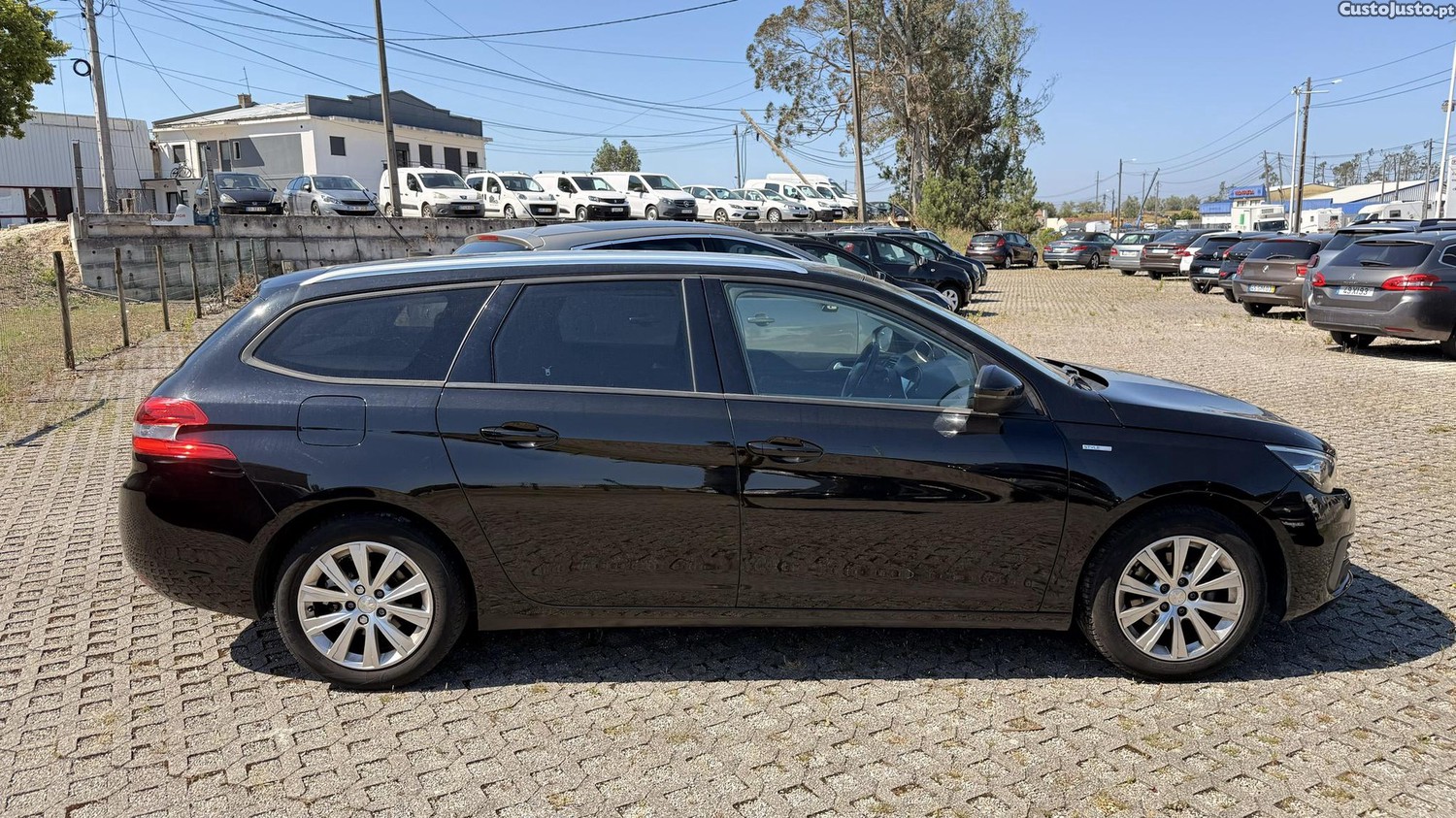 Peugeot 308 SW 1.2 THP 130 de 2020 — photo 5