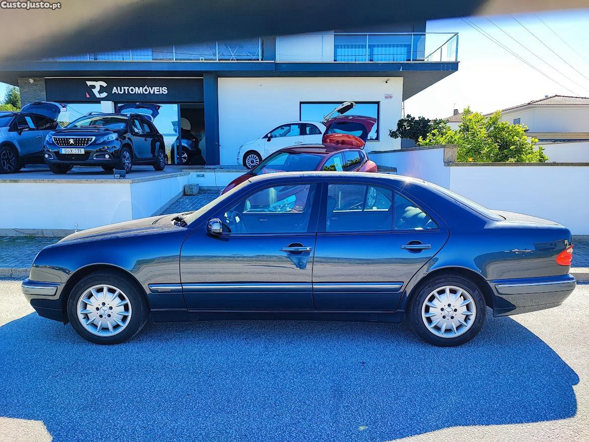 Mercedes-Benz E 200 Elegance - 01 — photo 4