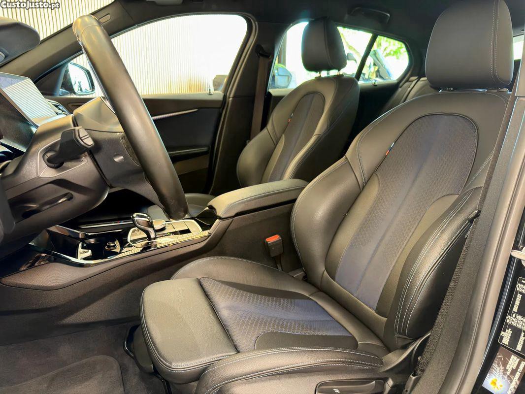 BMW 116 d Advantage Auto — fotografia 7