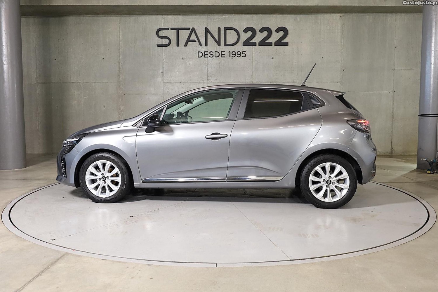 Renault Clio 1.0 TCe Evolution — fotografia 17