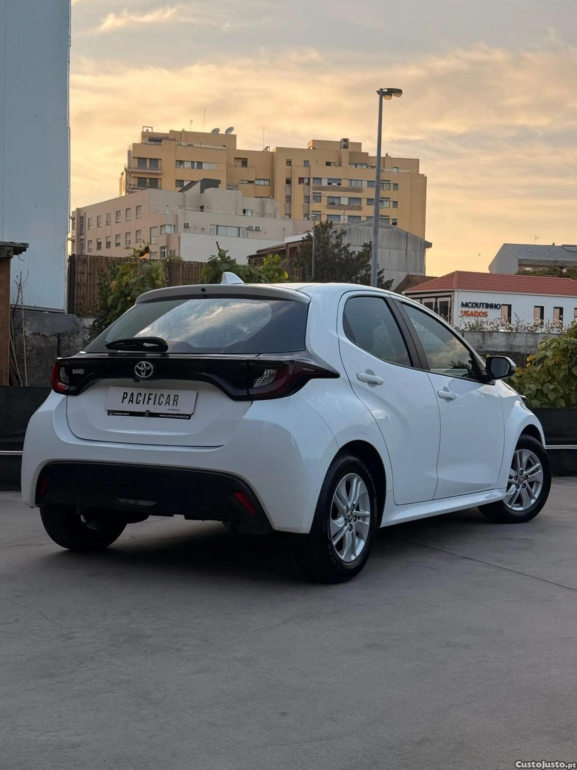 Toyota Yaris 1.0 VVT-i Comfort Plus — photo 3