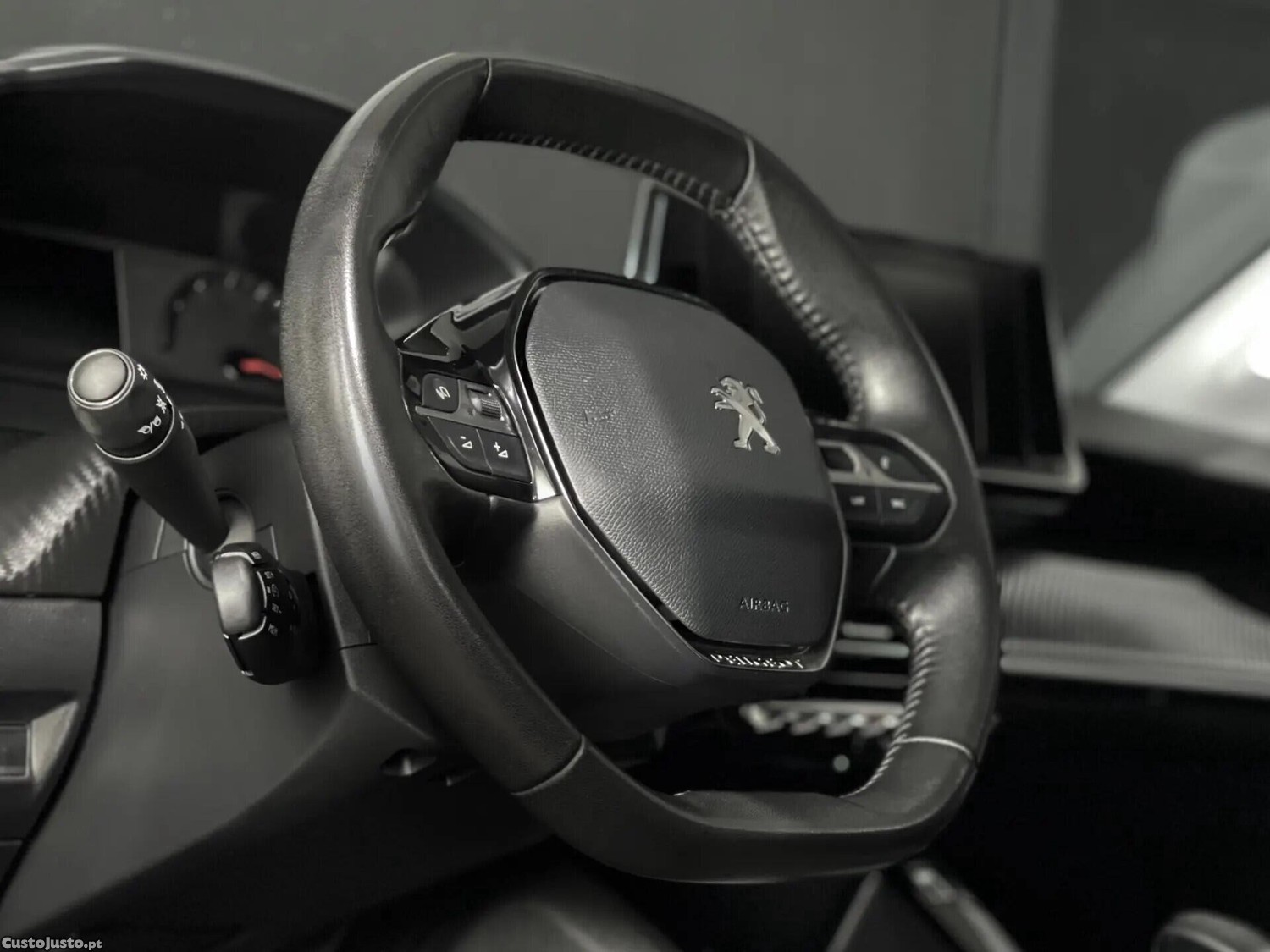 Peugeot 208 1.2 ACTIVE - 21 — photo 5