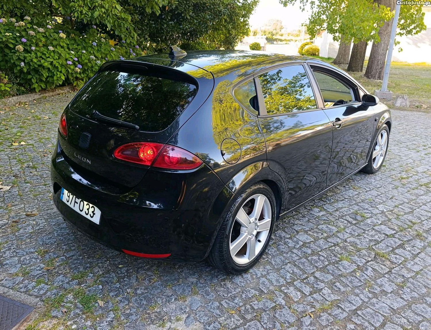 Seat Leon 1.9 tdi — photo 3