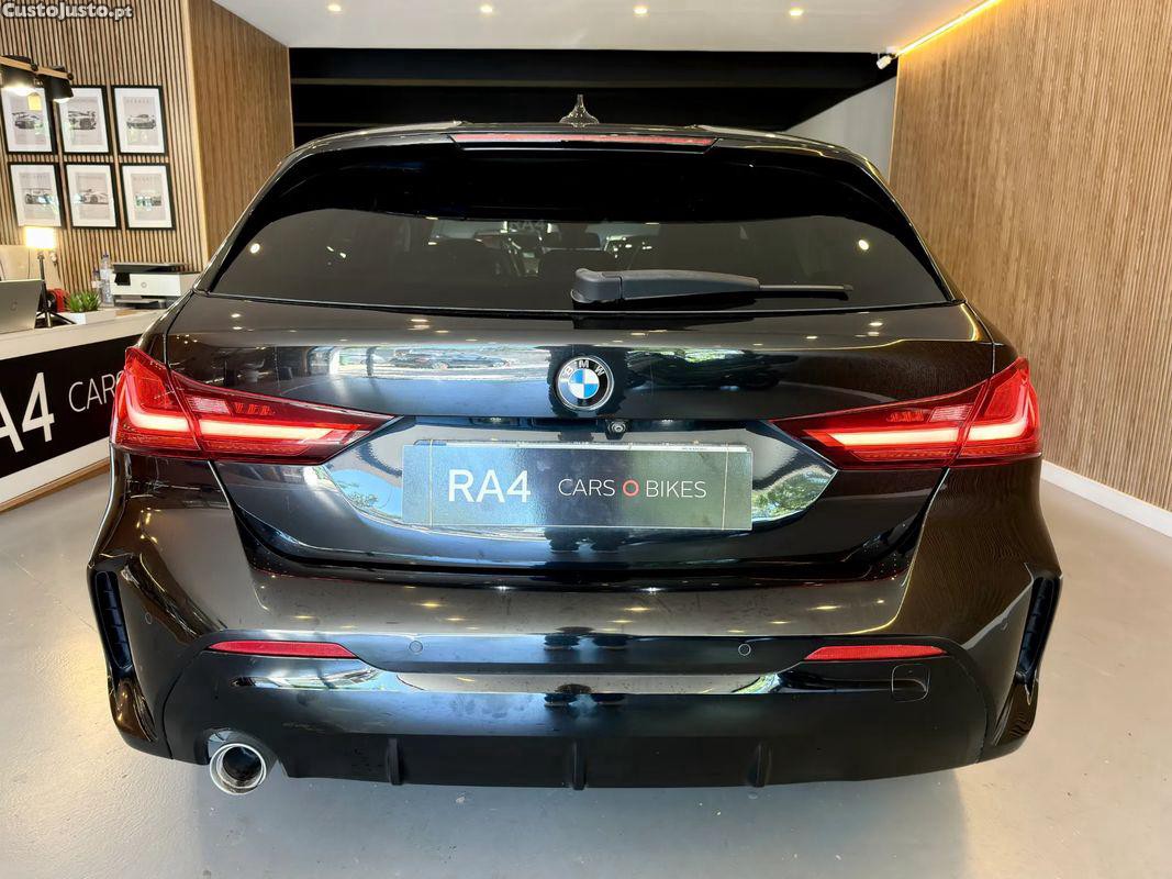 BMW 116 d Advantage Auto — fotografia 10